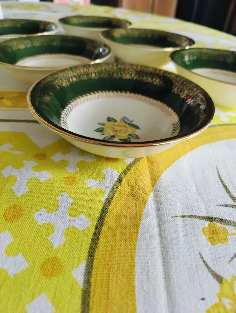 Vntg Homer Laughlin Nautilus 6 Berry Bowls Green Gold Filigree Yellow Rose 1952